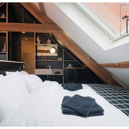 At Home In Brugge Bagian luar foto