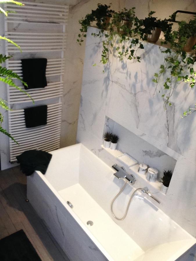 At Home In Brugge Bagian luar foto